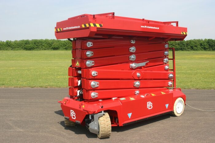 PB S171-12E geringe Transporthöhe durch eingeklappte Geländer