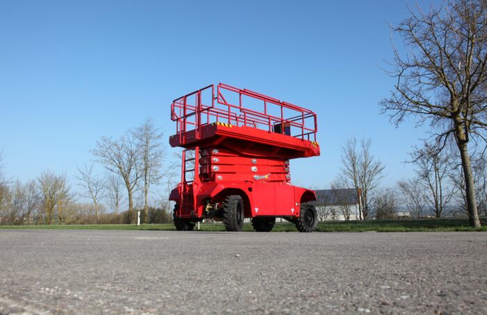 PB S175-19E 4x4 eingefahrener Zustand
