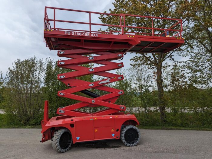 PB S180-19E 4x4 – Bild 13