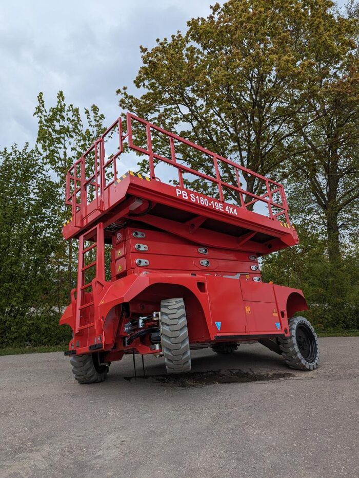 PB S180-19E 4x4 – Bild 14