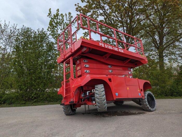 PB S180-19E 4x4 – Bild 15