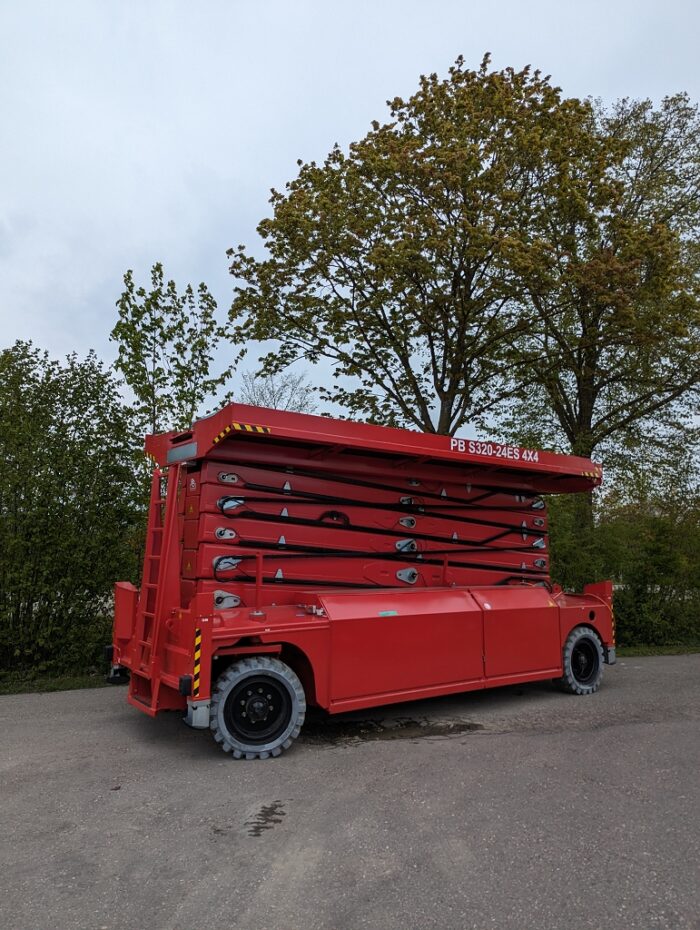 PB S320-24ES 4x4 – Bild 3